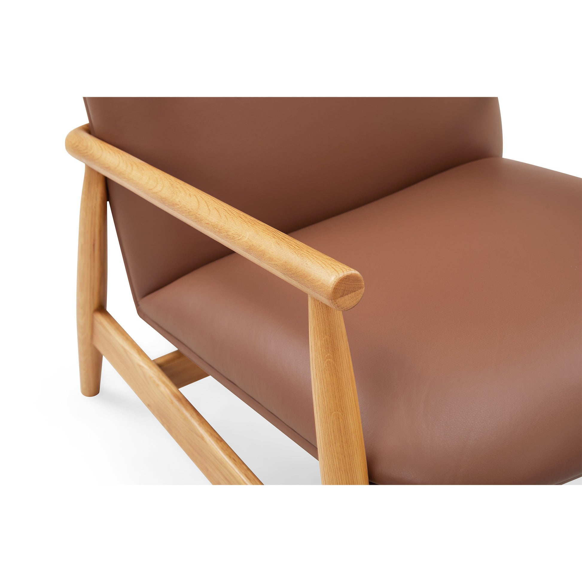 Olea lænestol, Natur eg | Cognac læder - Møbelkompagniet