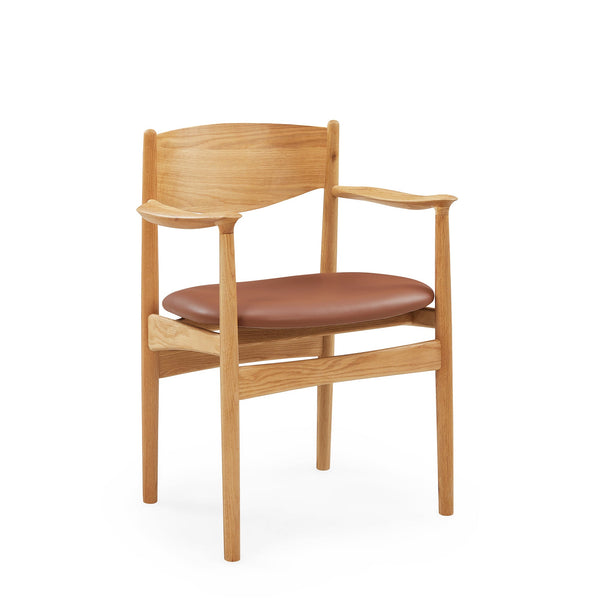 Struct Esszimmerstuhl, Mit Armlehnen | Leder cognac