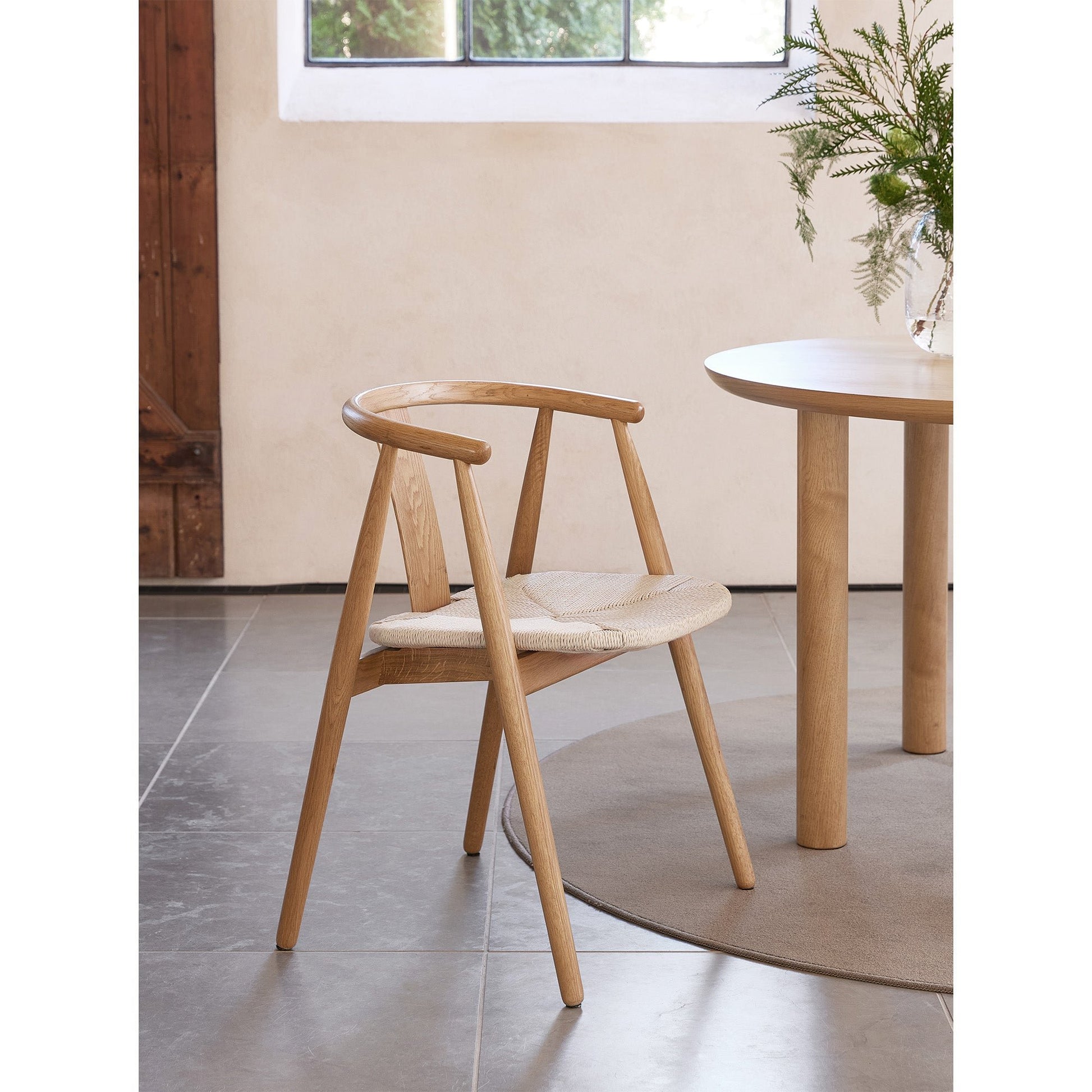 Relate spisebordsstol,  egetræ | flet - Møbelkompagniet