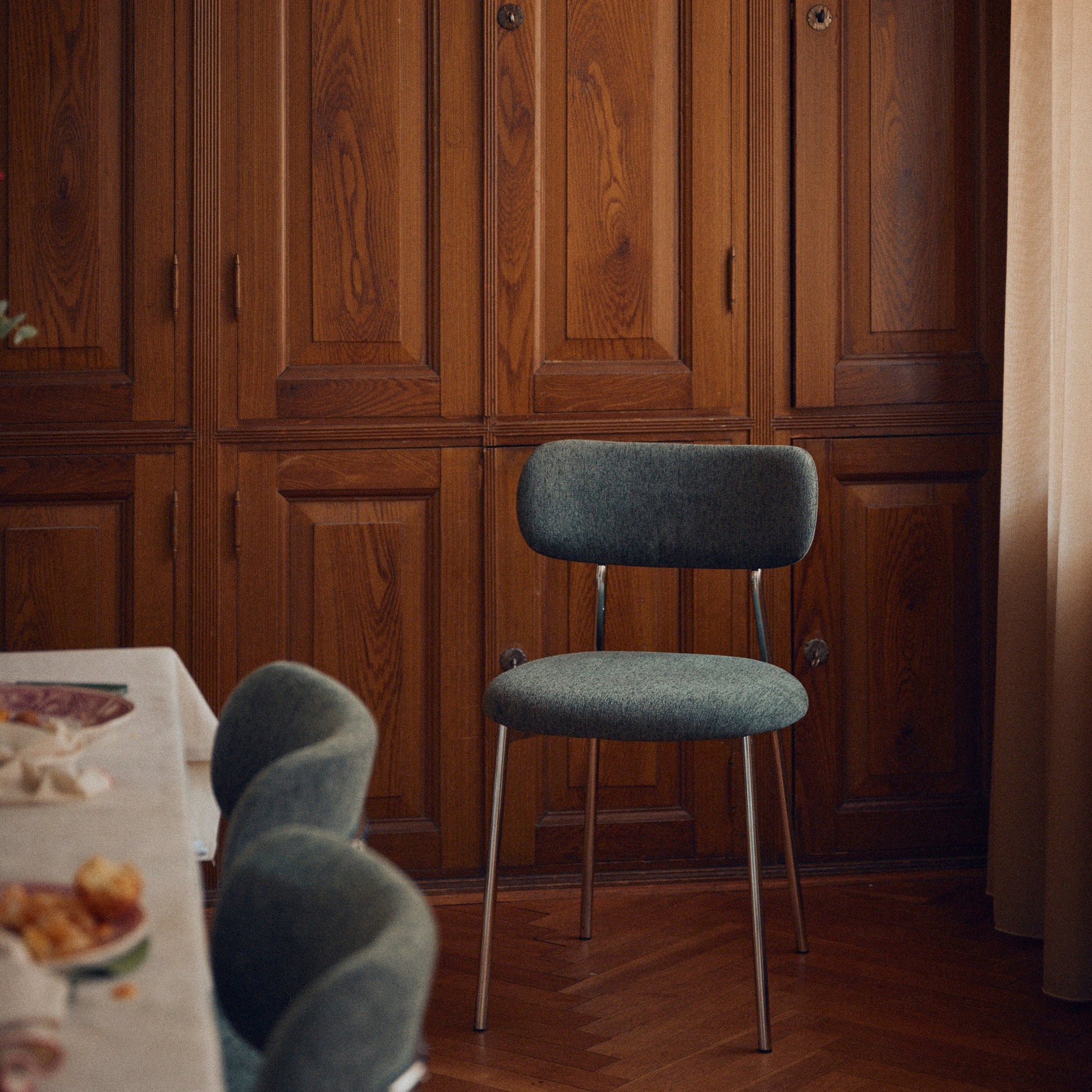 Halo spisebordsstol-1