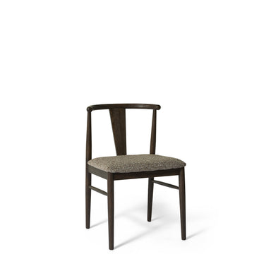 Mori spisebordsstol, røget egetræ | stof brun/beige - Møbelkompagniet