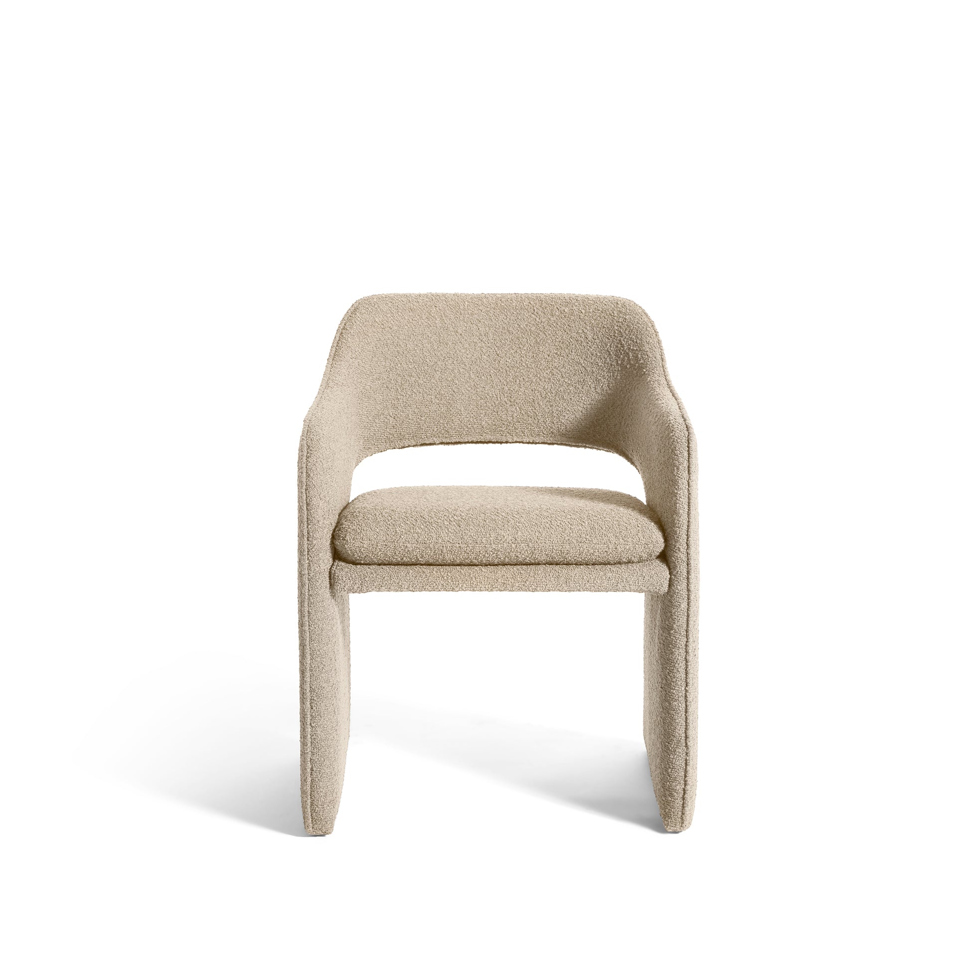 Plush spisebordsstol, armlæn | Amiya Bouclé - Møbelkompagniet